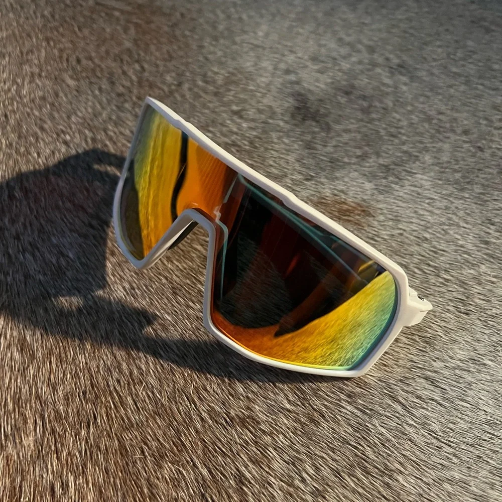 HOKA Sunglasses - Picture 4 of 4